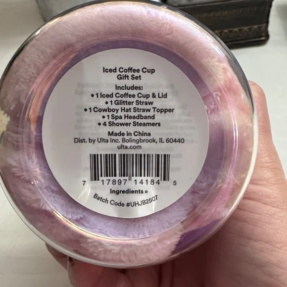 Ulta Beauty JoyBright Iced Coffee Bath Set - Pink and Blue - Picture 3 of 3